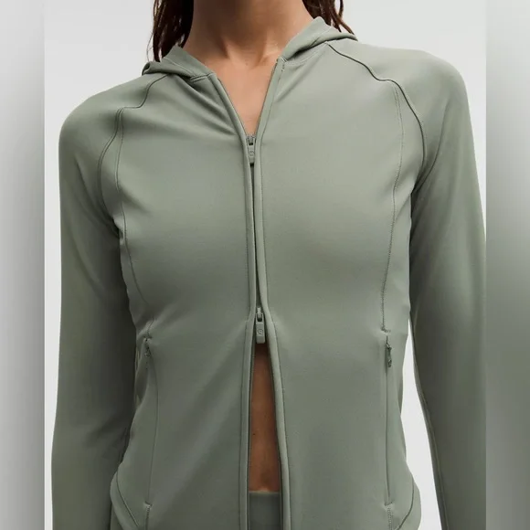 Like New! Lululemon Wunder Train Full Zip Jacket- Willow Leave- Size 10 - Picture 4 of 9